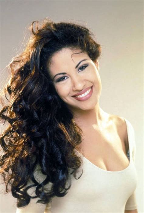 selena quintanilla photoshoot|45 Beautiful Photos of Selena in the Early 1990s